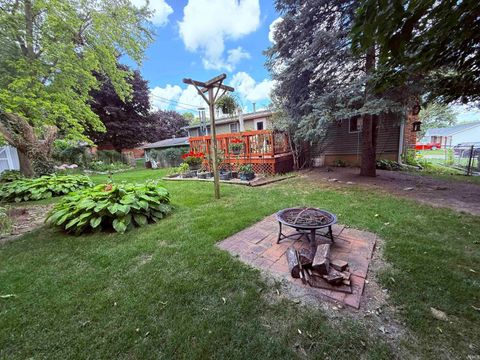 Tiny photo for 33 Delores Avenue, Peru, IN 46970 (MLS # 202600996)