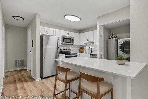 Tiny photo for 1801 Irish Way #1858 WAY, South Bend, IN 46637 (MLS # 202637865)