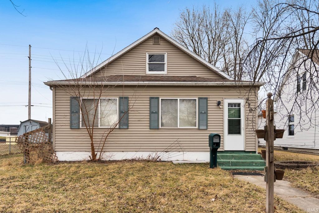Photo of 770 W Market Street, Warsaw, IN 46580 (MLS # 202607256)