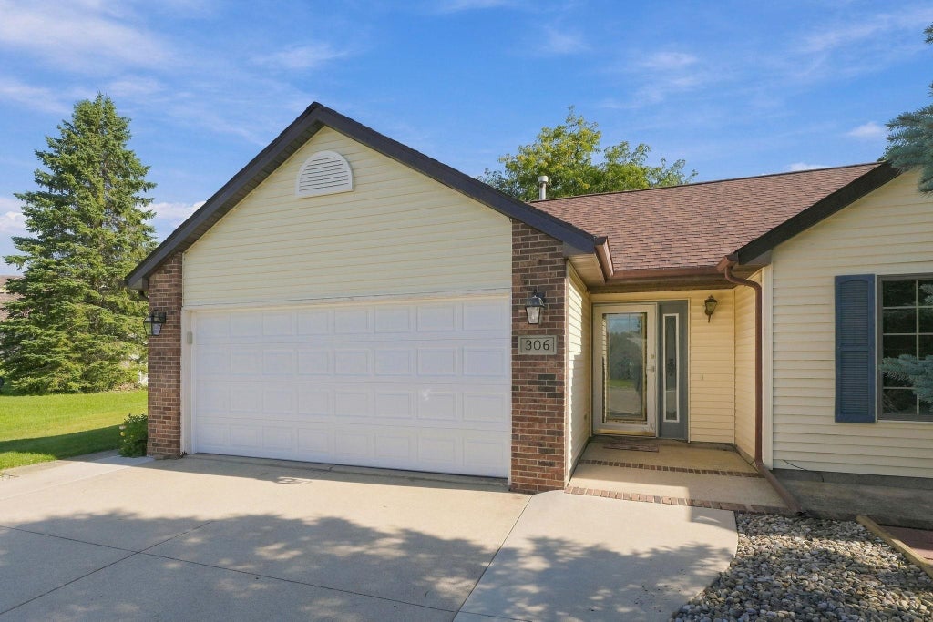 Photo of 306 Morning Wind Place PL, Kendallville, IN 46755 (MLS # 202642672)