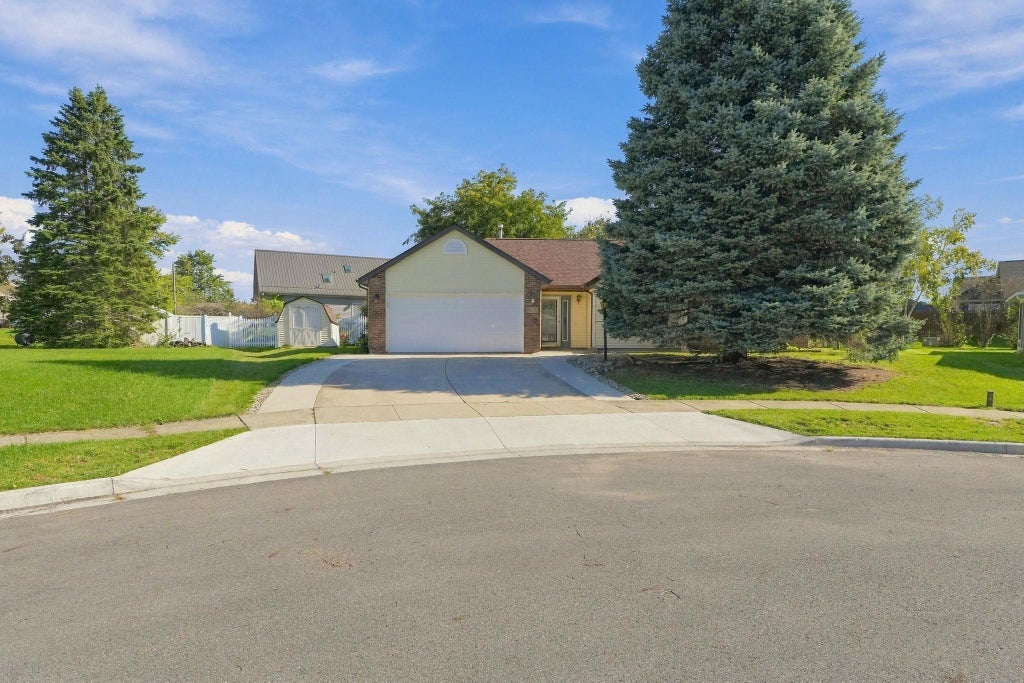 Photo of 306 Morning Wind Place PL, Kendallville, IN 46755 (MLS # 202642672)