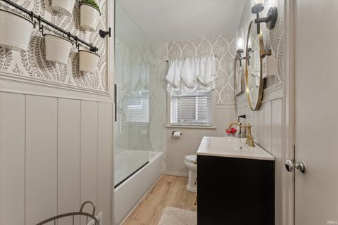 Tiny photo for 2910 Erskine Boulevard, South Bend, IN 46614 (MLS # 202619923)