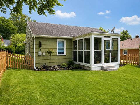 Tiny photo for 2910 Erskine Boulevard, South Bend, IN 46614 (MLS # 202619923)