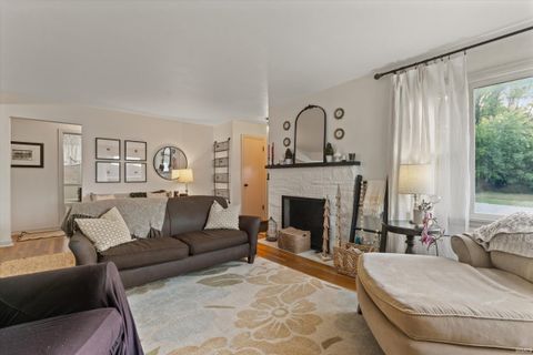 Tiny photo for 2910 Erskine Boulevard, South Bend, IN 46614 (MLS # 202619923)