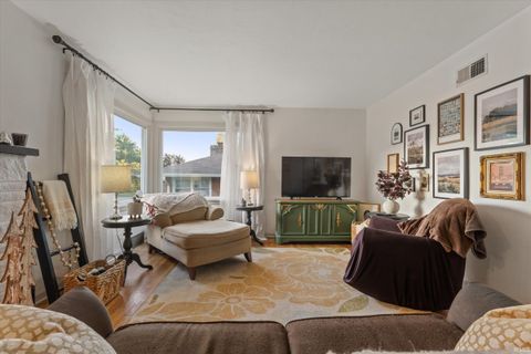 Tiny photo for 2910 Erskine Boulevard, South Bend, IN 46614 (MLS # 202619923)
