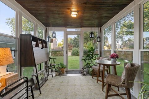 Tiny photo for 2910 Erskine Boulevard, South Bend, IN 46614 (MLS # 202619923)