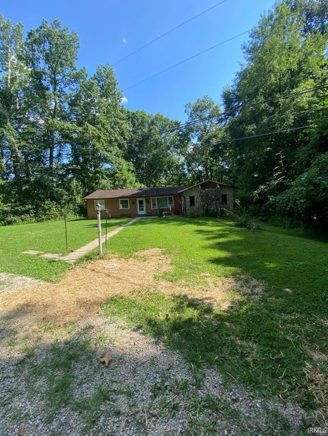 Photo of 864 S Hilltop Drive, Spencer, IN 47460 (MLS # 202641546)