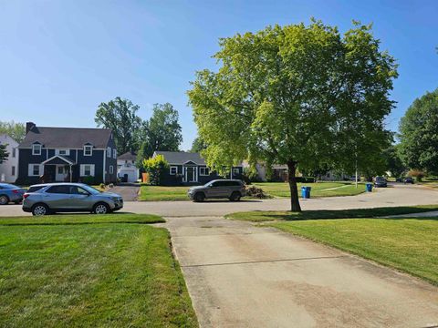 Tiny photo for 3044 N Pennsylvania Avenue, Logansport, IN 46947 (MLS # 202530151)