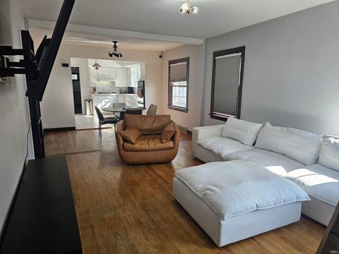 Tiny photo for 3044 N Pennsylvania Avenue, Logansport, IN 46947 (MLS # 202530151)