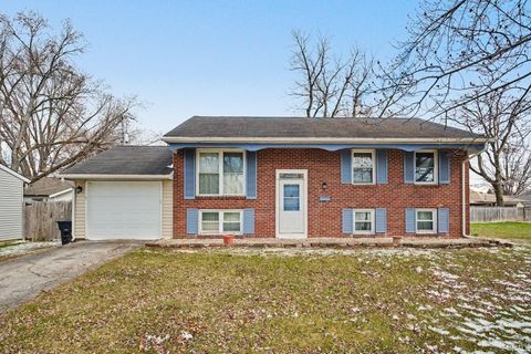 Photo of 60 Inca Court, Lafayette, IN 47909 (MLS # 202608825)