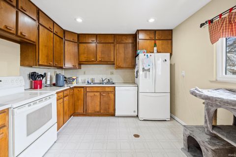 Tiny photo for 60 Inca Court, Lafayette, IN 47909 (MLS # 202608825)