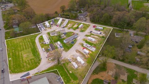 Photo of 827 Sycamore Street, Rockport, IN 47635 (MLS # 202613956)