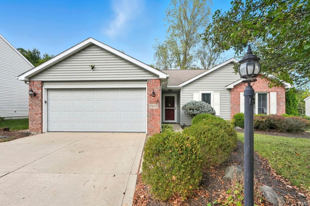 Photo of 7610 Irwin Pines Court, Fort Wayne, IN 46804 (MLS # 202540754)
