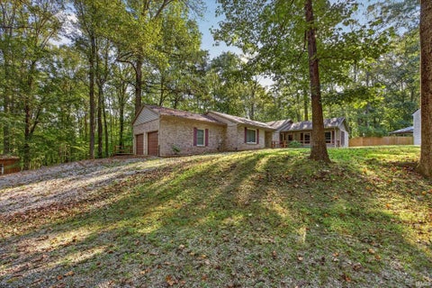 Photo of 206 Woodcliff Way, Bedford, IN 47421 (MLS # 202548547)