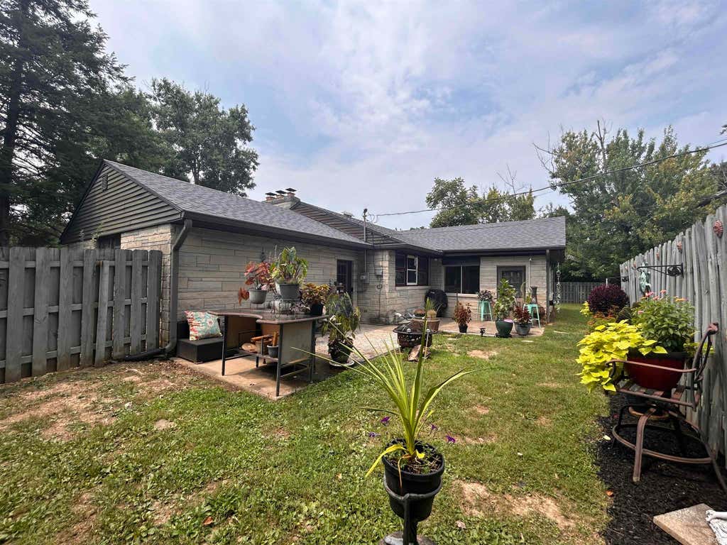 Photo of 2430 N Fritz Drive, Bloomington, IN 47408 (MLS # 202632526)