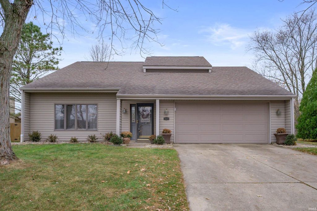 Photo of 4104 W Kings Row Street, Muncie, IN 47304 (MLS # 202546913)