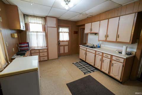 Tiny photo for 331 W 5th Street, Jasper, IN 47546 (MLS # 202623425)