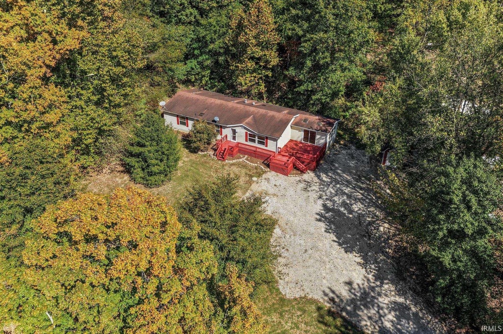 Photo of 4700 E Zehr Road, Dubois, IN 47527 (MLS # 202642125)