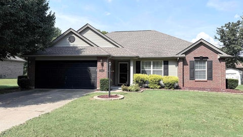 Photo of 200 E Evergreen Road, Evansville, IN 47711 (MLS # 202638871)