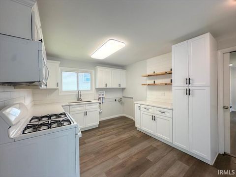 Tiny photo for 1222 N LINDSAY Street, Kokomo, IN 46901 (MLS # 202527310)