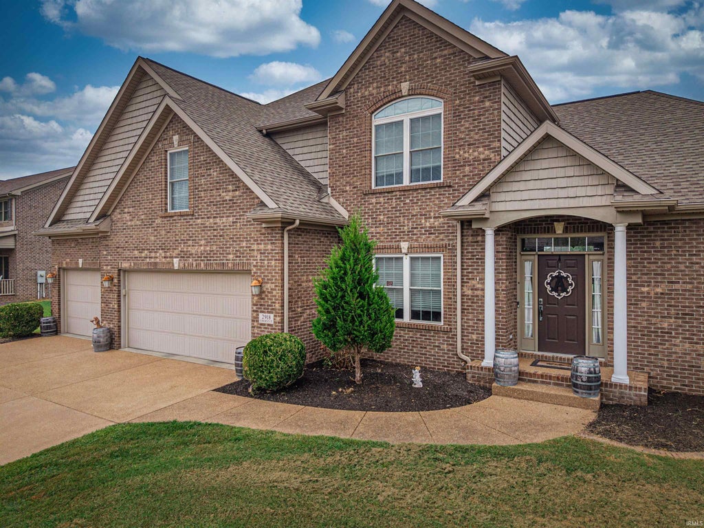 Photo of 2918 Courtz Court, Newburgh, IN 47630 (MLS # 202639862)