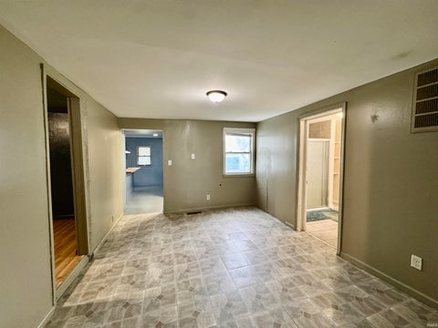 Tiny photo for 1437 E Monroe Street, Kokomo, IN 46901 (MLS # 202640645)