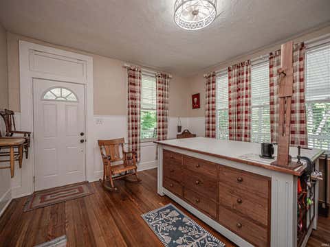 Tiny photo for 11501 Old State Road, Evansville, IN 47725 (MLS # 202635302)