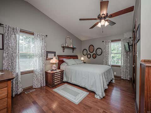 Tiny photo for 11501 Old State Road, Evansville, IN 47725 (MLS # 202635302)