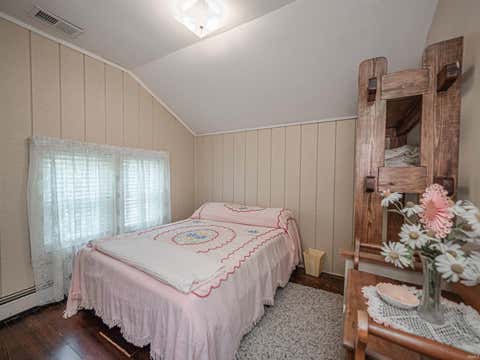 Tiny photo for 11501 Old State Road, Evansville, IN 47725 (MLS # 202635302)