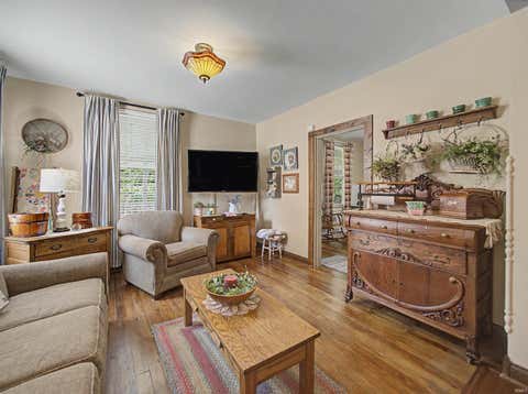 Tiny photo for 11501 Old State Road, Evansville, IN 47725 (MLS # 202635302)
