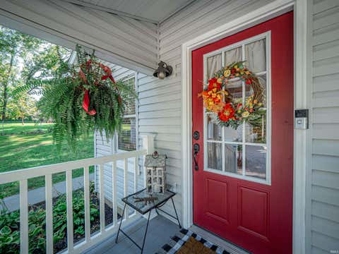 Tiny photo for 11501 Old State Road, Evansville, IN 47725 (MLS # 202635302)