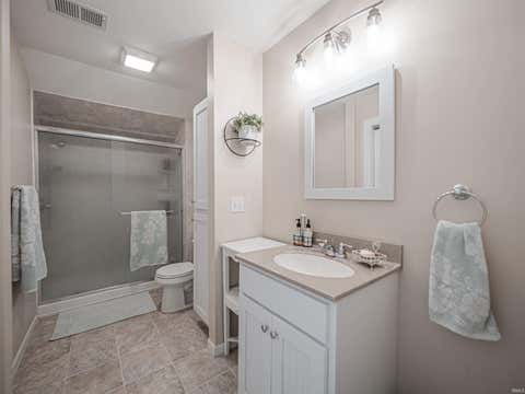 Tiny photo for 11501 Old State Road, Evansville, IN 47725 (MLS # 202635302)