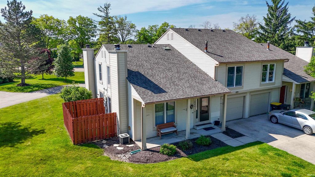 Photo of 5906 Sawmill Woods Court, Fort Wayne, IN 46835 (MLS # 202620819)