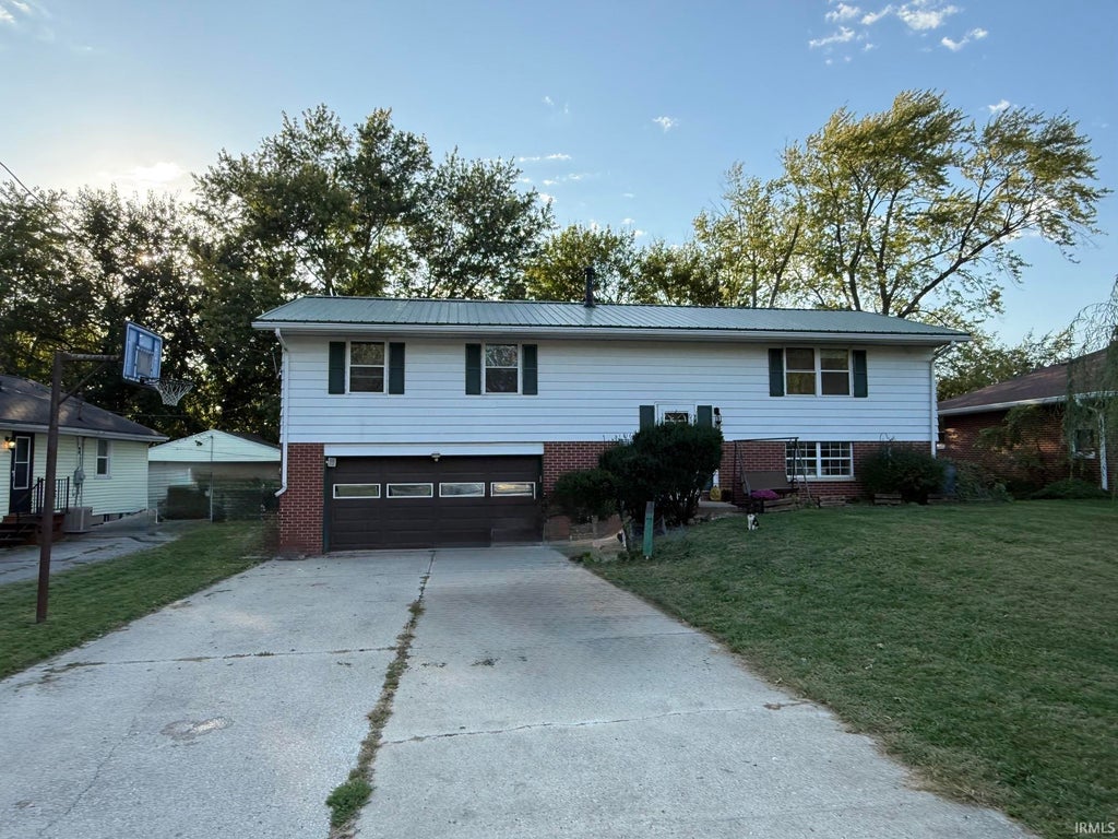 Photo of 816 S 23rd Street, Lafayette, IN 47905 (MLS # 202643543)