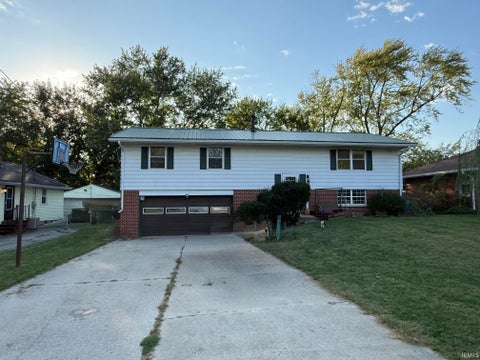 Photo of 816 S 23rd Street, Lafayette, IN 47905 (MLS # 202643543)