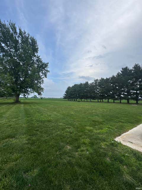 Tiny photo for 7469 E 300 S Road, Kokomo, IN 46902 (MLS # 202622558)