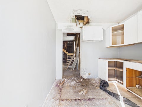 Tiny photo for 1018 S 15th Street, New Castle, IN 47362 (MLS # 202641946)
