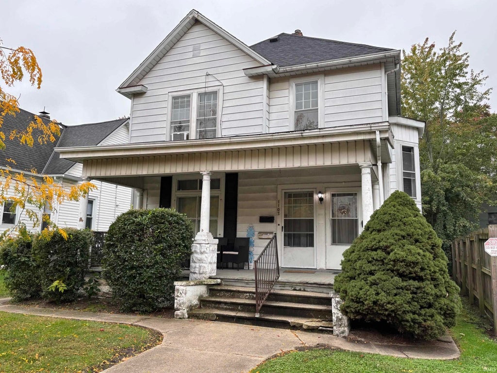 Photo of 1107 Crescent Avenue, Fort Wayne, IN 46805 (MLS # 202643142)