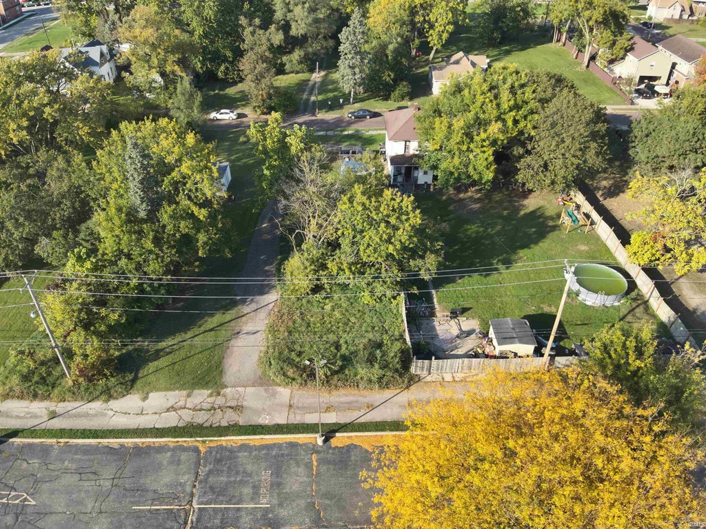 Photo of 1018 Napier Street, South Bend, IN 46615 (MLS # 202642356)