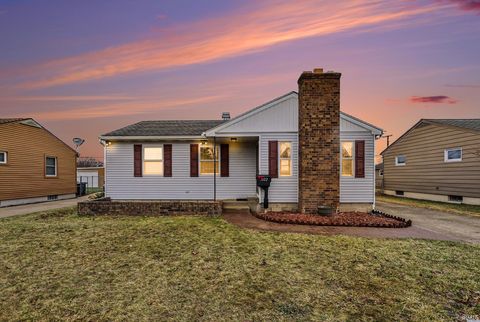 Photo of 1122 sussex Drive, South Bend, IN 46628 (MLS # 202600995)