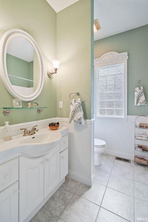 Tiny photo for 1790 HUNTERS COVE Circle, Kokomo, IN 46902 (MLS # 202602832)