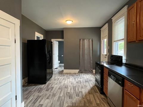 Tiny photo for 392 W 6Th Street, Peru, IN 46970 (MLS # 202535021)