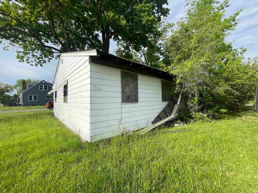 Photo of 1704 Dewey Street, Anderson, IN 46016 (MLS # 202642699)