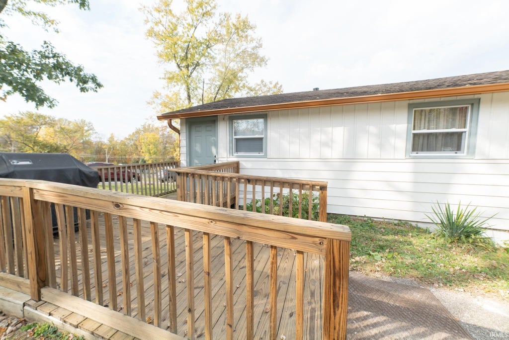 Photo of 1240 E Miller Drive, Bloomington, IN 47401 (MLS # 202644096)