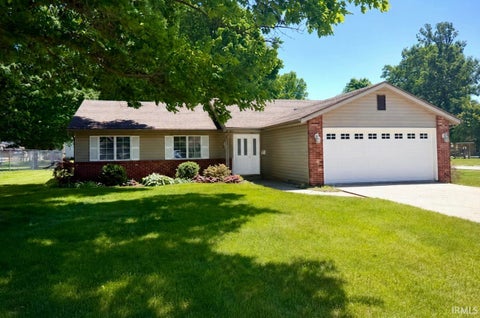 Photo of 627 Bosuns Drive, Fort Wayne, IN 46819 (MLS # 202622051)