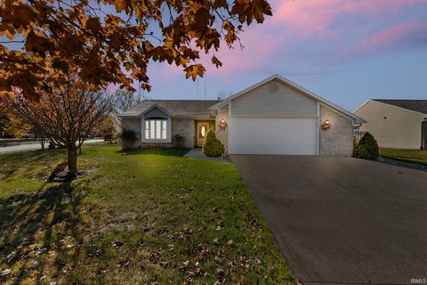 Photo of 4001 Marlton Drive, Fort Wayne, IN 46818 (MLS # 202547430)