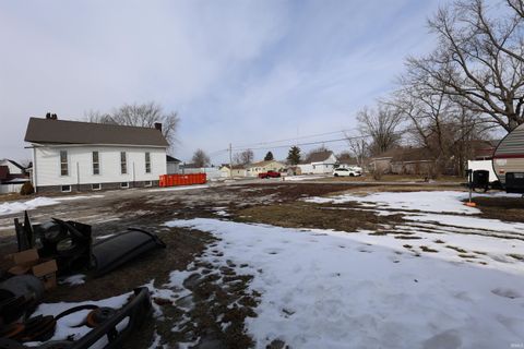 Tiny photo for 308 E Main Street, Greentown, IN 46936 (MLS # 202604401)