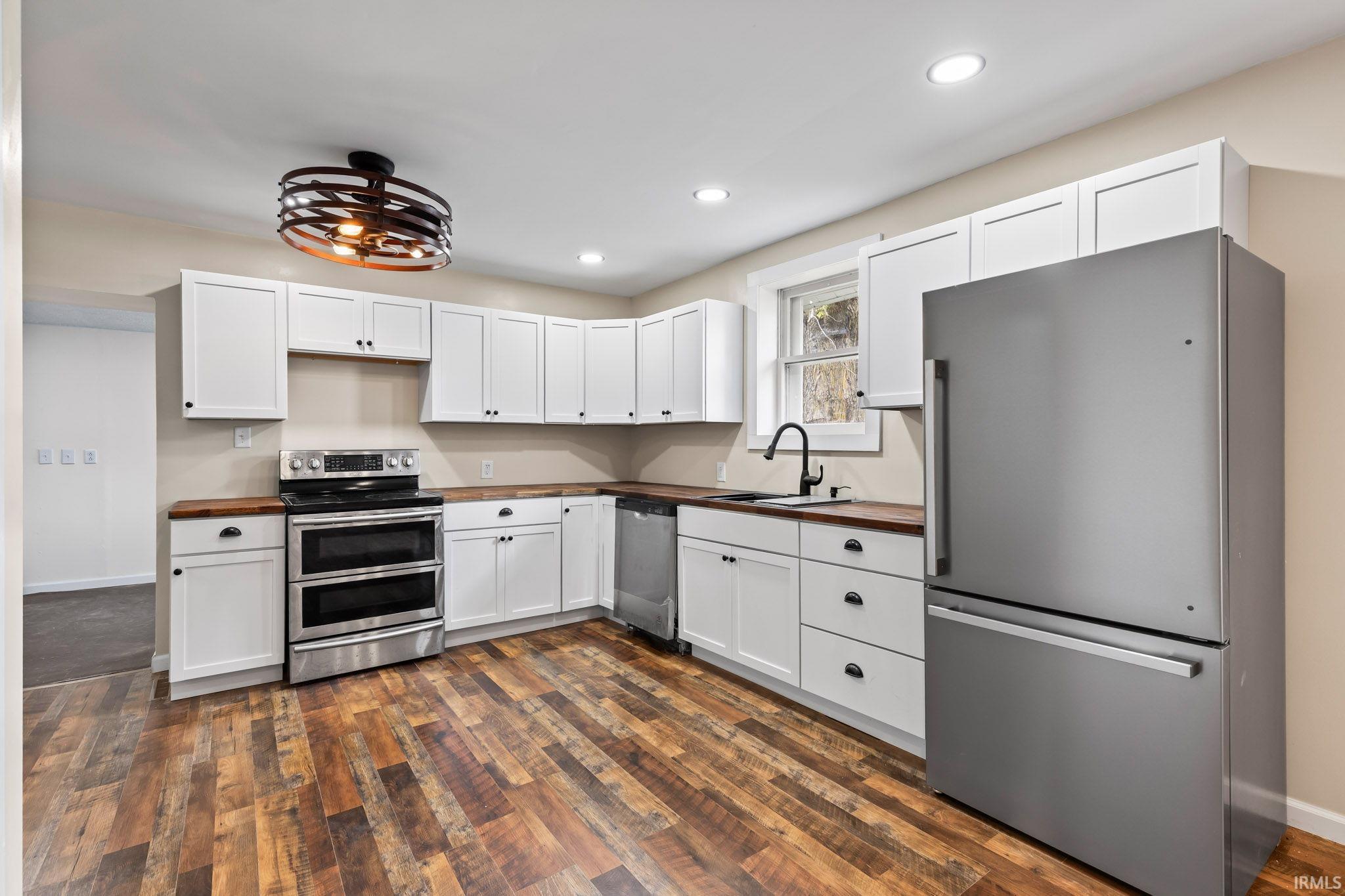201 W Colonial Street, Kempton, IN 46049 | MLS 202533711 | Listing ...