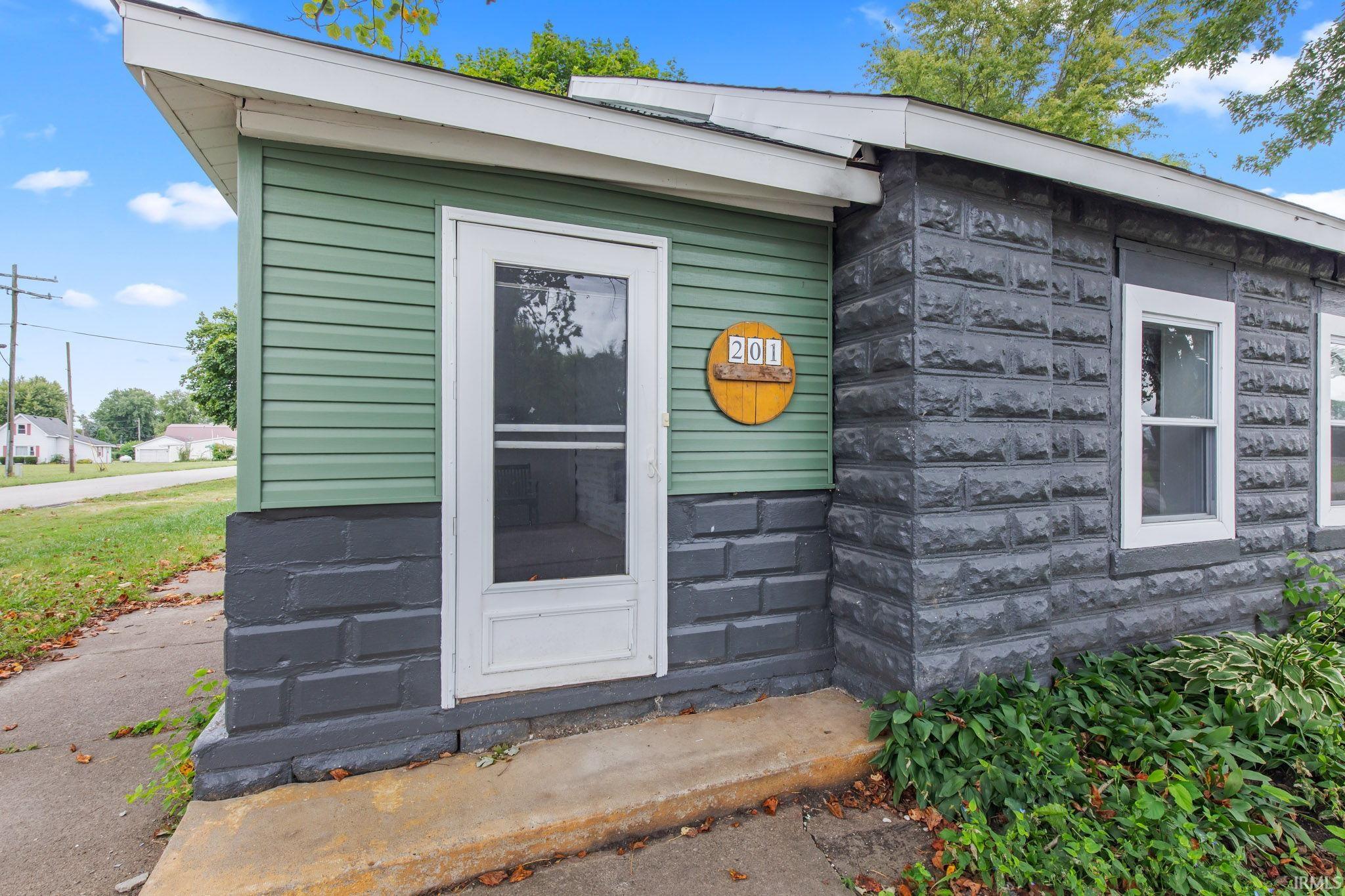 201 W Colonial Street, Kempton, IN 46049 | MLS 202533711 | Listing ...