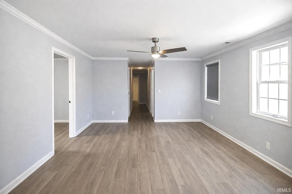 Photo of 318 W Louisiana Street, Evansville, IN 47710 (MLS # 202607403)